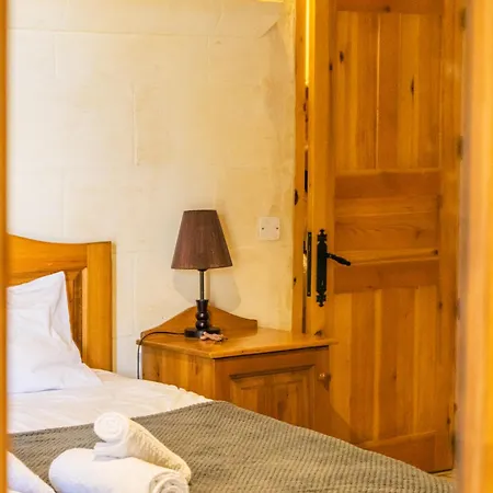 Serene For And Trekking Lovers Xagħra